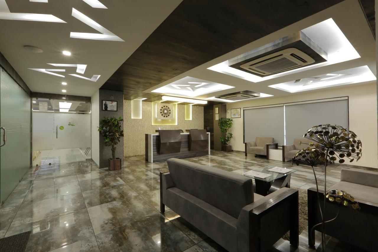 Hotel Unity Ahmedabad Esterno foto
