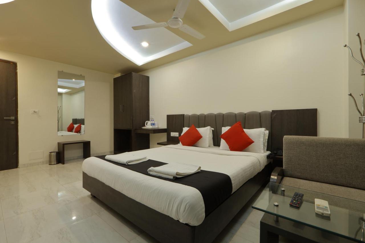 Hotel Unity Ahmedabad Esterno foto