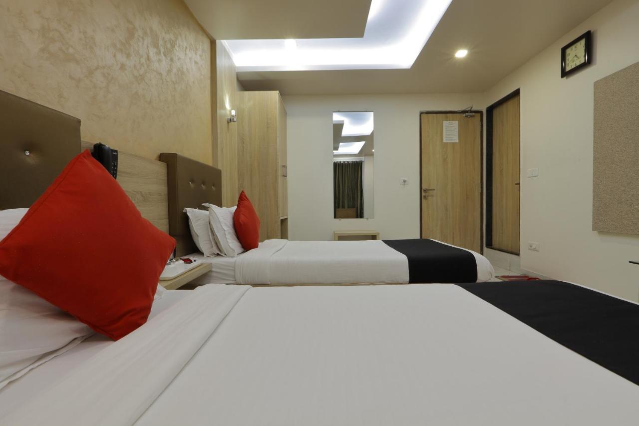 Hotel Unity Ahmedabad Esterno foto