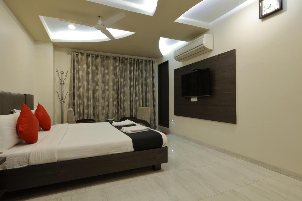 Hotel Unity Ahmedabad Esterno foto