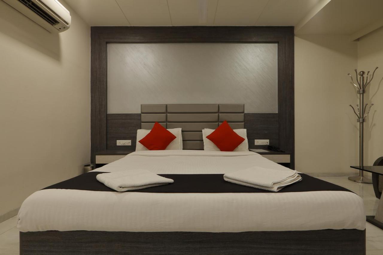 Hotel Unity Ahmedabad Esterno foto