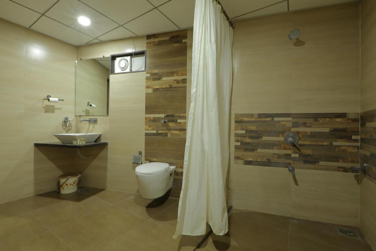 Hotel Unity Ahmedabad Esterno foto