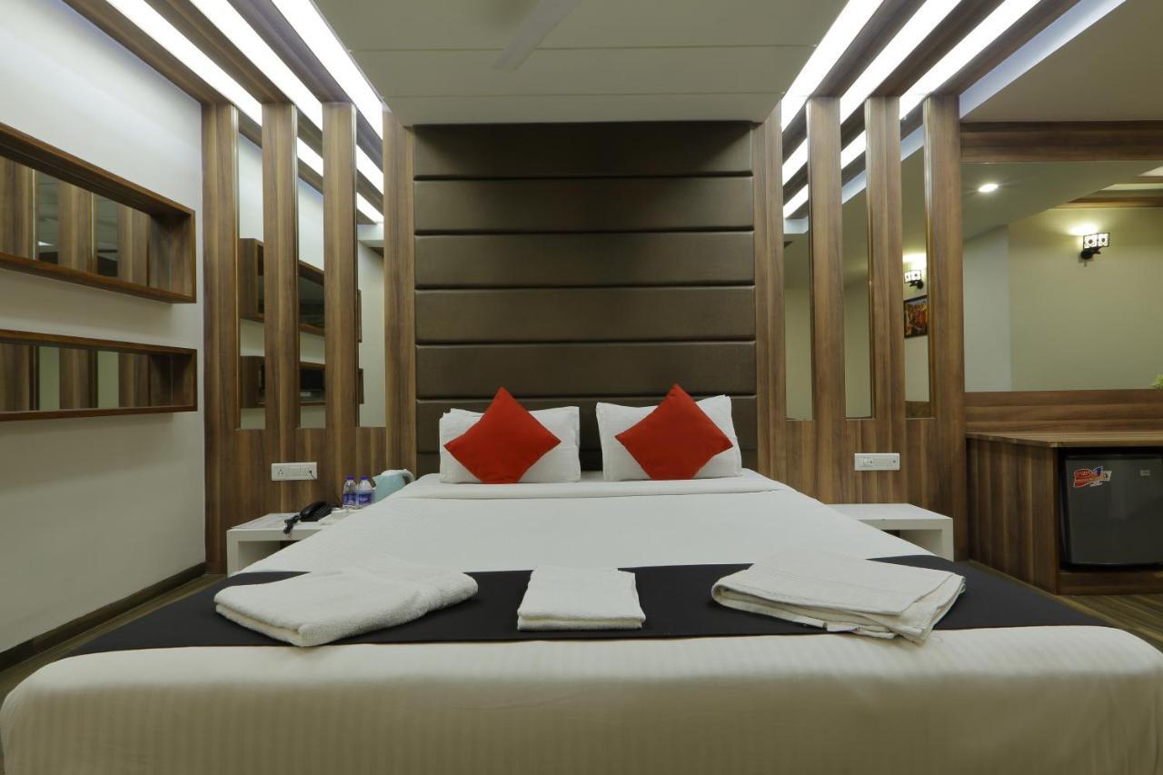Hotel Unity Ahmedabad Esterno foto